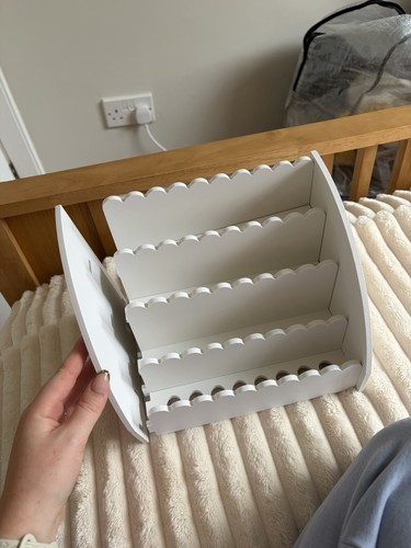 White scalloped edge brand new - white,