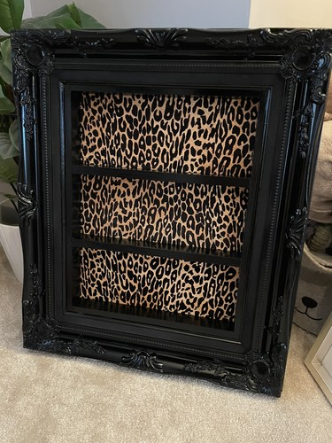 Bespoke wall mounted nail